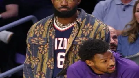 [NBA]巴特勒精准传球助波斯特华丽扣篮